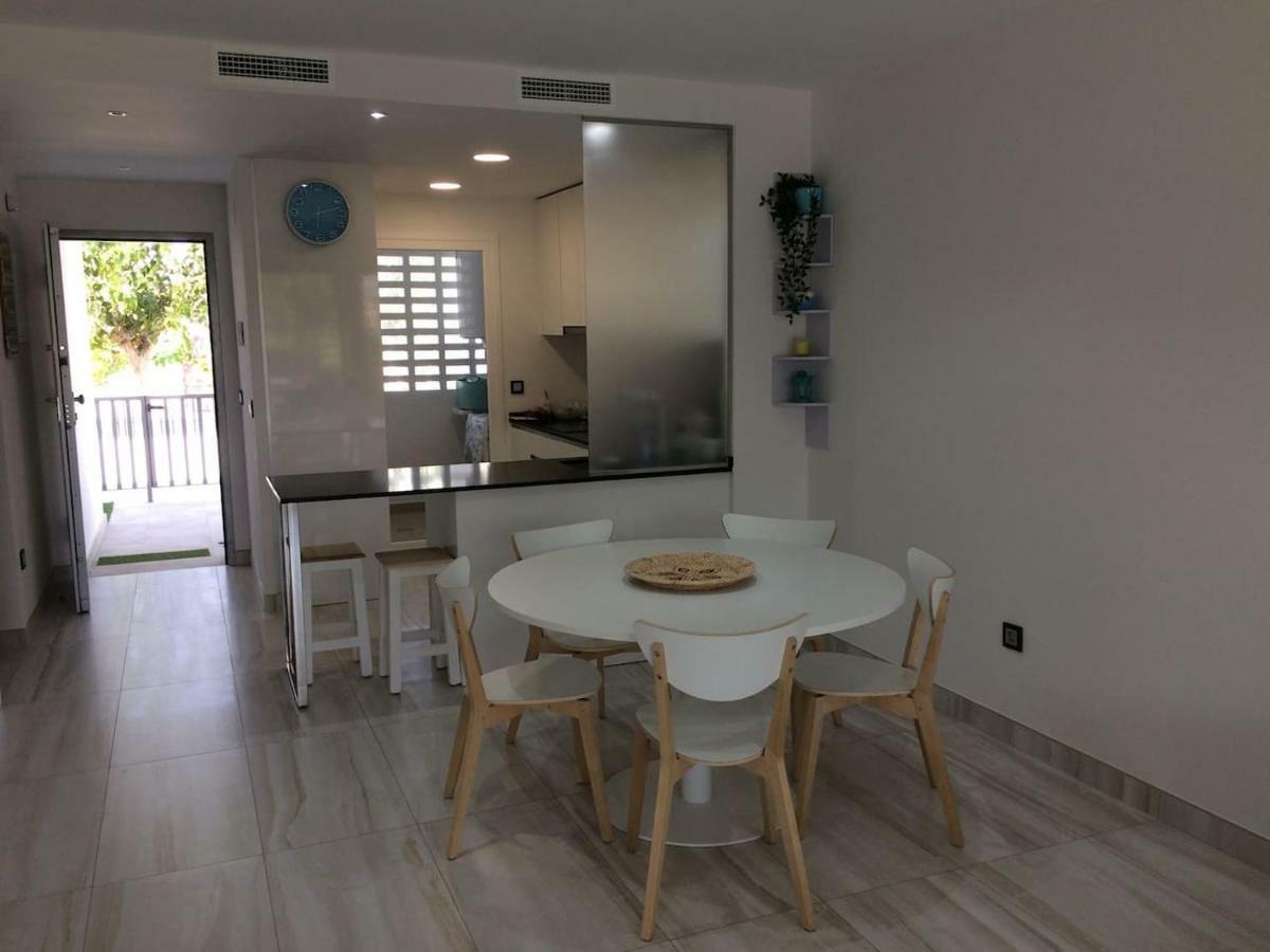 Exclusive New Apartment On The Beach ปีลาร์ เดลา ออราดาดา ภายนอก รูปภาพ